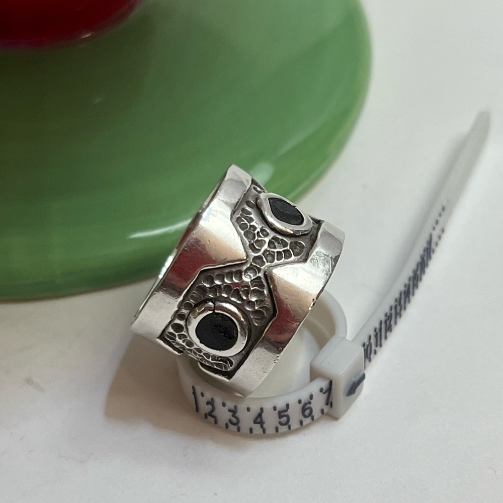 Sterling Silver and Onyx Women's Ring - Picture 8 of 9